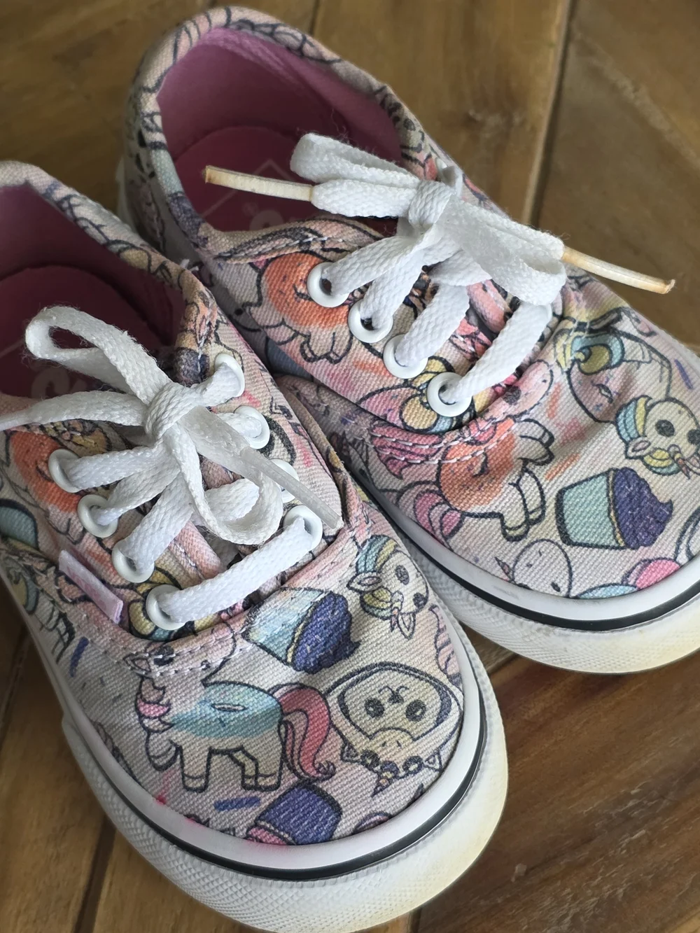 Vans Toddler Unicorn Shoes, Size 6
